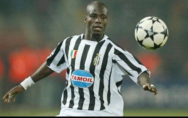 “トルネード”ことアッピアーが見せたキレキレのドリブルからの豪快な一撃！【インクレディブル・ゴールズ】