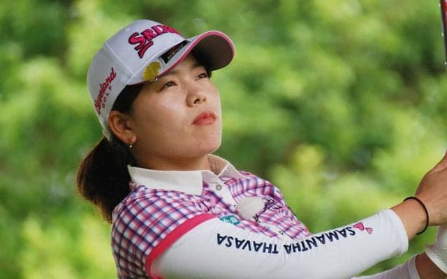 パターのテークバックは、低く引く！勝みなみのパッティング指南