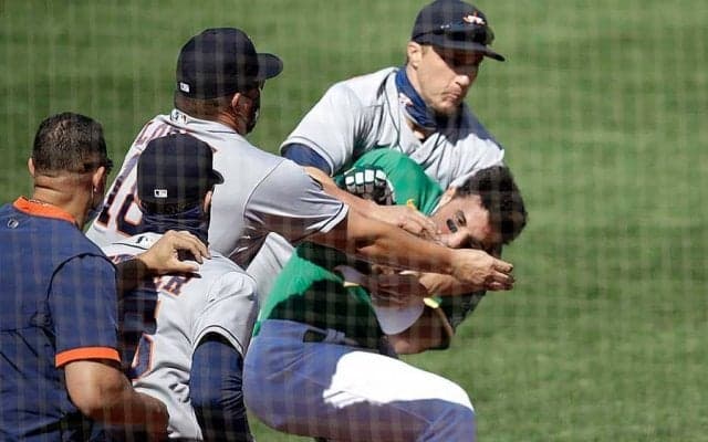 【MLB】ソーシャルディスタンス関係なし　死球受けた選手が敵軍ベンチへ猛突進する乱闘が勃発