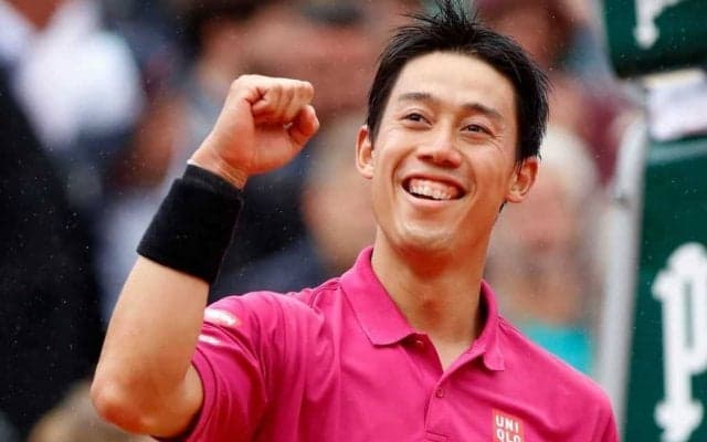 厳しいトレーニングのたまもの？錦織圭が一風変わった昼寝姿を公開