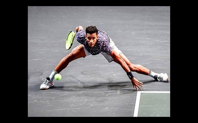  20歳になった新星のショット集掲載 