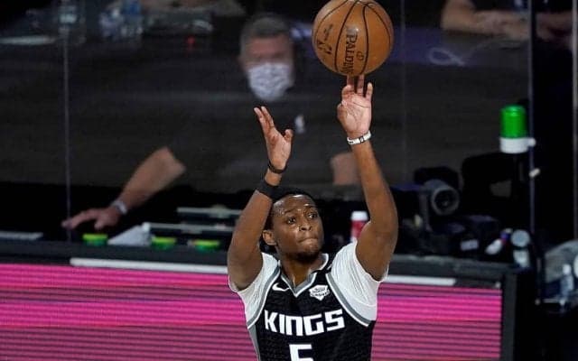 14年連続でプレーオフ出場を逃したキングス。司令塔フォックスが第二幕を振り返る