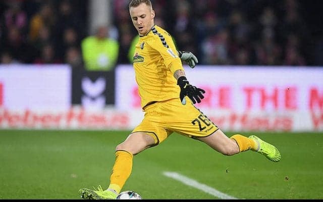 フライブルク、新守護神候補GKフレッケンとの契約延長を発表