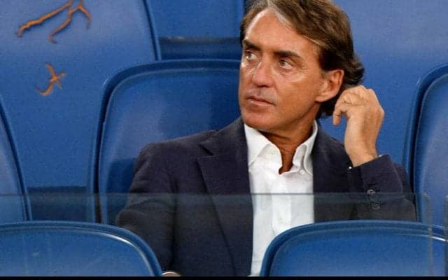 イタリア代表指揮官マンチーニ、ピルロ新監督に｢彼はラッキー｣