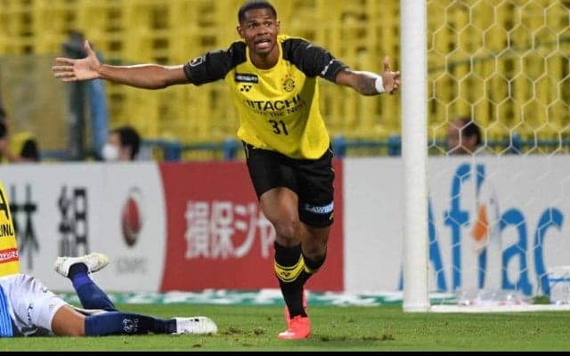 横浜FMが柏の長身FWジュニオール・サントスを期限付き移籍で獲得「勝利の軍団の一員になれる事を嬉しく思う」
