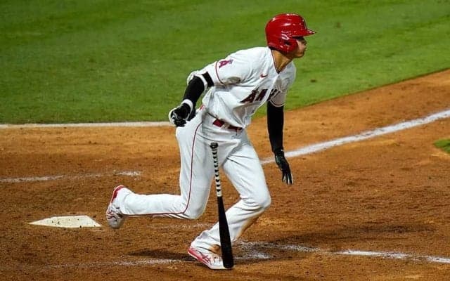 【MLB】大谷翔平、同点の“弾丸”4号2ラン「初球からいいスイング。打った瞬間に入ると」