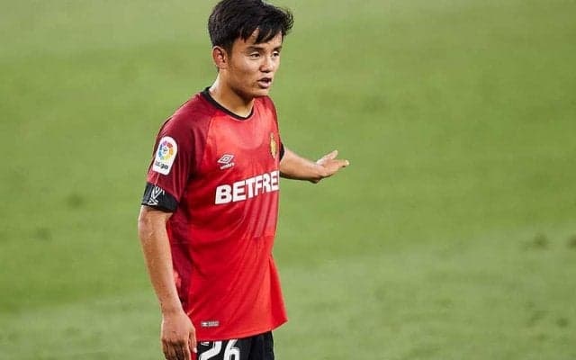 久保建英が「ムキムキ」　珍しい上半身裸の1枚に国内外反響「この日本人格好いい」