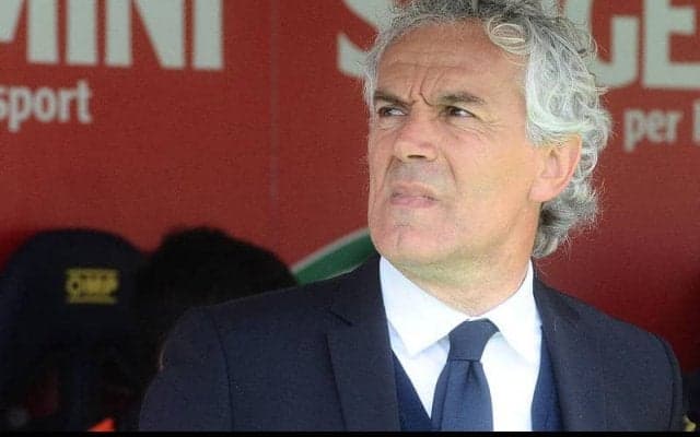 中国スーパーリーグの深圳市足球倶楽部がドナドーニ監督が解任、就任後14試合でわずか2勝