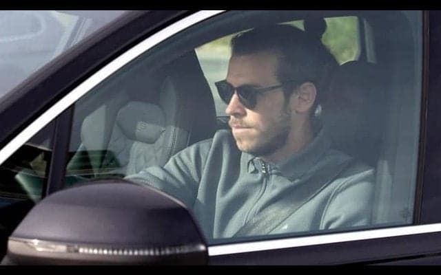 戦力外ベイルの優雅な日常...9億円の豪邸＆5台の車