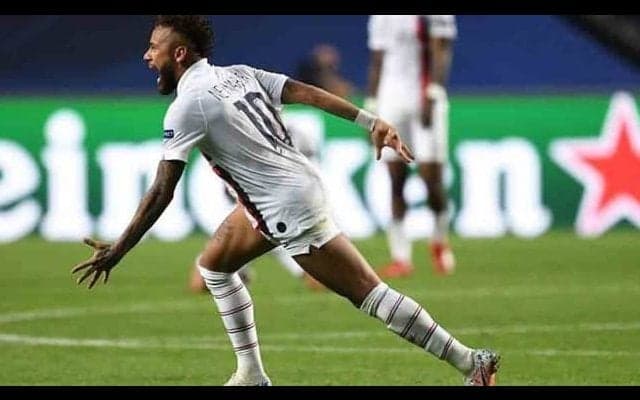 ネイマールがメッシに並ぶ...CL史上 驚異の記録を達成！