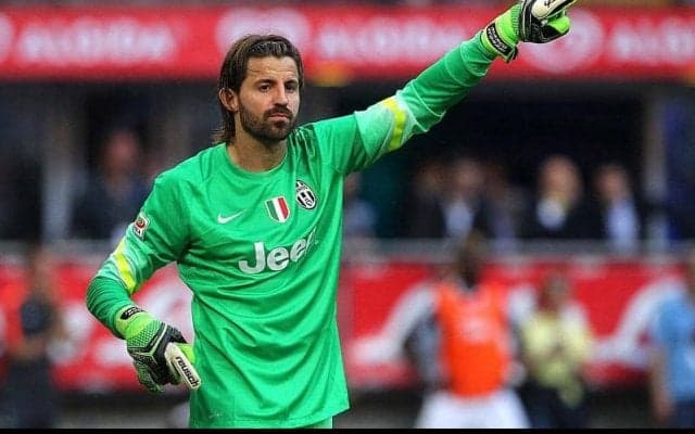 控えGKストラーリが好セーブ連発で、守護神ブッフォン不在の穴を埋める大車輪の活躍を見せる！【アンビリーバブル・セーブス】