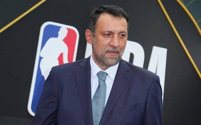 14年連続でプレーオフ出場を逃したキングスがブラデ・ディバッツのGM降格を発表