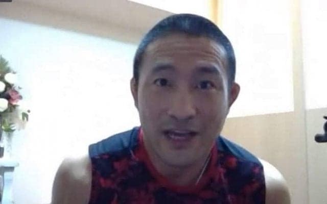 憧れのアスリートと独占契約!?時空を超えて繋がる新サービス開始