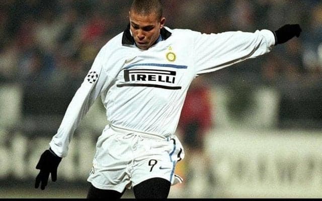 全盛期の“怪物”ロナウドが決めた、キレキレのインテル初ゴール【ファースト・ゴールズ】