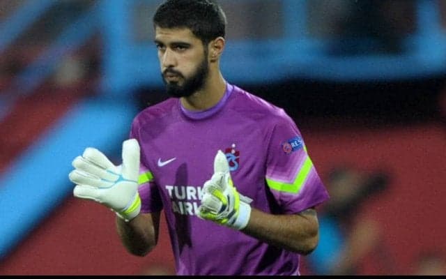 ガラタサライがGKオズトゥルクを獲得、守護神・ムスレラが長期離脱中