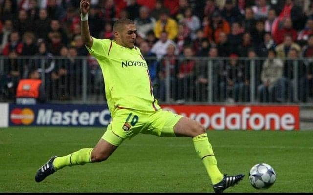 大器の片鱗！リヨン時代のベンゼマが決めたパワフルな一撃！【インクレディブル・ゴールズ】