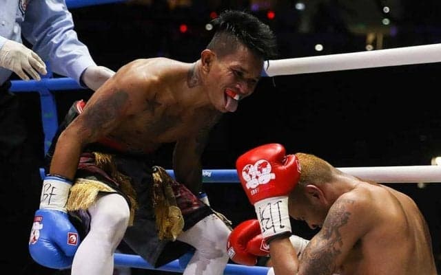 カシメロ、井上尚弥を再び挑発　「俺はもはや彼のことをモンスターとは呼んでいない」