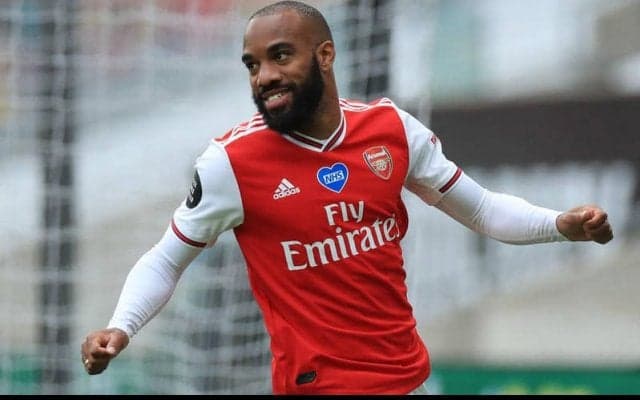 ユベントス、ピルロ新監督が求める新ストライカーはアーセナルFWラカゼット？