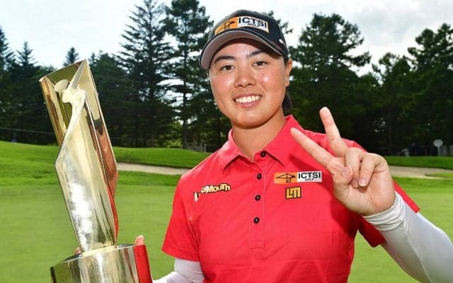 笹生優花は緊張しながらも「自分のプレーに集中していた」　プロ2戦目にしてツアー初V