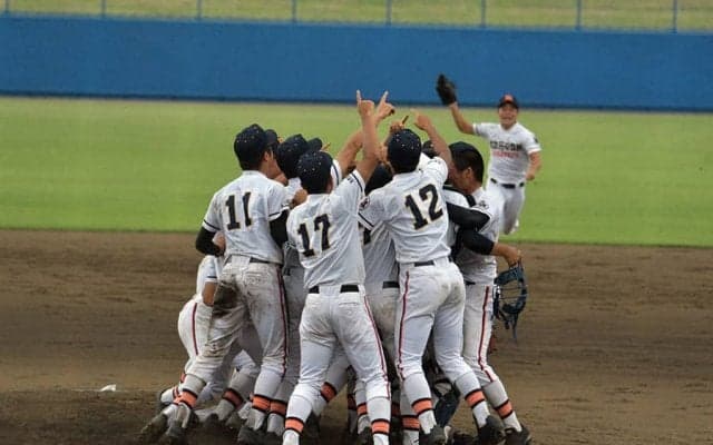 【高校野球】木更津総合が2年ぶり千葉大会優勝　エース篠木は最速149キロ完投＆先制の適時三塁打