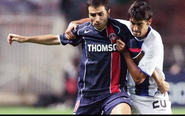 豪快かつ繊細！PSGの元最多得点記録保持者パウレタの美しさ溢れる下がりながらのボレー【インクレディブル・ゴールズ】