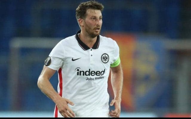 フランクフルト主将アブラアムが右膝の側副靭帯負傷