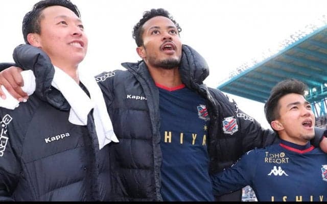 ベールスホット移籍のFW鈴木武蔵「歴史の一部になりたい」、監督も評価「賢く、スピードのあるストライカー」