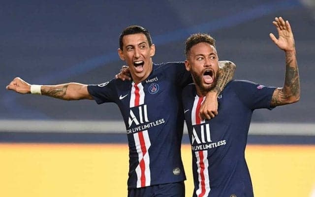 ネイマールが蹴ると見せかけて…PSG“騙し討ち”ヘッドに反響「タイミングが完璧」