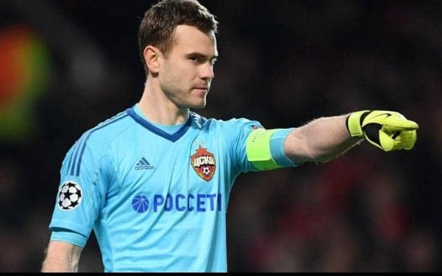 ロシアの守護神アキンフェエフが見せたスーパーセーブ2連発！【アンビリーバブル・セーブス】