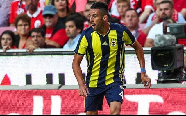 フェネルバフチェ退団のチリ代表DFイスラがフラメンゴに加入