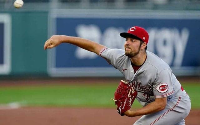 バウアーの“挑発擁護”スパイクが物議　米ファンはMLB非難「しっちゃかめっちゃかだ」