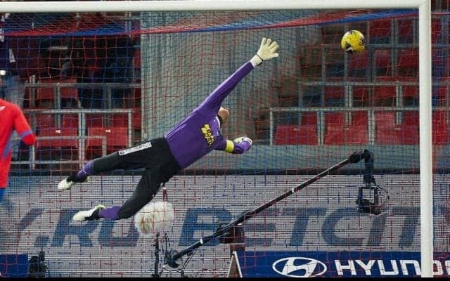 強豪ルビン・カザンの元守護神、リジコフがオーバーヘッドシュートをスーパーストップ！【アンビリーバブル・セーブス】