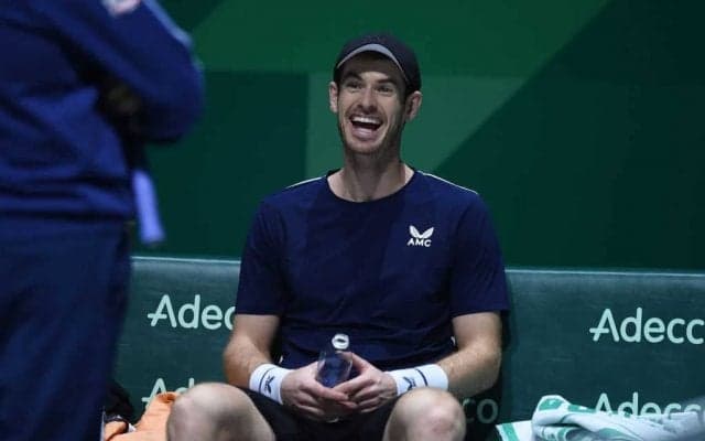 マレー「僕の髪の毛はもう終わったよ...」。ファンの質問に自虐回答