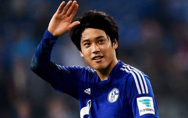 内田篤人は「歴史に名を残す」　32歳早い引退も海外称賛「アジアで最も信頼できるDF」