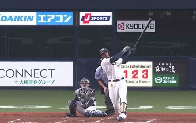 オリ・ジョーンズが大暴れ！　来日初2打席連発の8号ソロ、移籍後初登板の内海も呆然