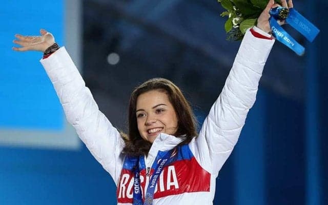 「誰か覚えてる？」　五輪女王ソトニコワが懐かし衣装着用　海外反響「なんて細いの」