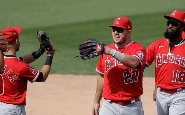 【MLB】エ軍トラウト、連敗を4で止めた“空中遊泳キャッチ”にMLB公式絶賛　「何でもできる」