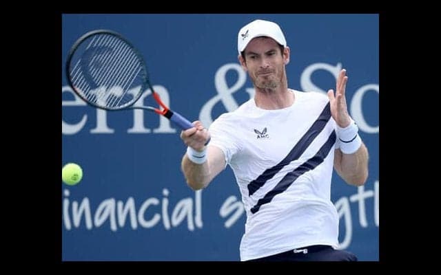 マレーがズベレフに勝利