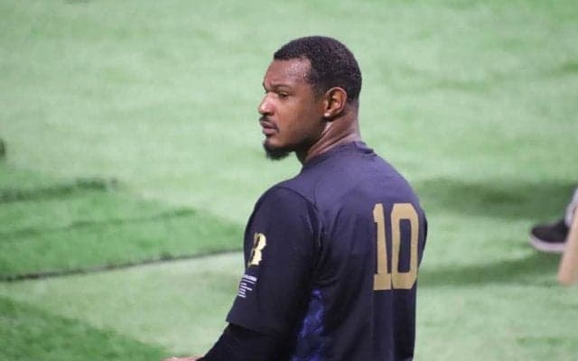 オリックス・ジョーンズは体調不良で大事を取って交代　球団が発表