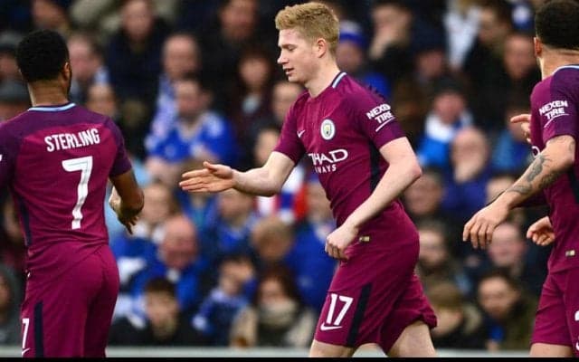 相手のイレブン全員を欺く！デ・ブライネが壁の下を抜く技ありの一撃【ビューティフル・フリーキック】