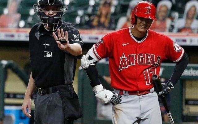 【MLB】「冗談でしょ？」名物実況も呆れた…　大谷翔平への疑惑の“ストライク判定”に物議