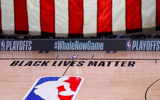 NBAとNBA選手会が日本時間8月27日に開催予定だったプレーオフ3試合の延期を発表