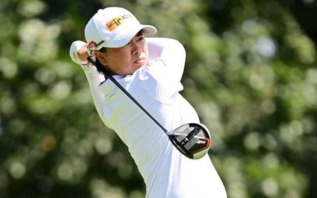 19歳笹生優花が単独首位　史上3人目の10代2戦連続V射程も「順位より練習したい」