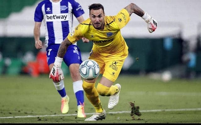 バジャドリー、ウェストハムからGKロベルトを獲得!