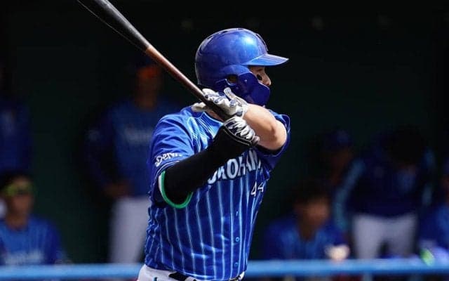 「柳田みたい」　DeNA佐野、バックスクリーン直撃の特大10号3ランにファン衝撃