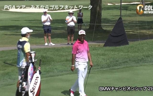 【動画】松山英樹、見事なチップインバーディで笑顔も　1打差3位で週末へ