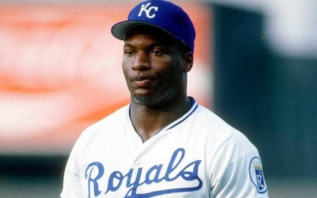 【MLB】伝説のレーザービームが米国で突如バズる　1000万再生の衝撃「158kmくらい出てない？」