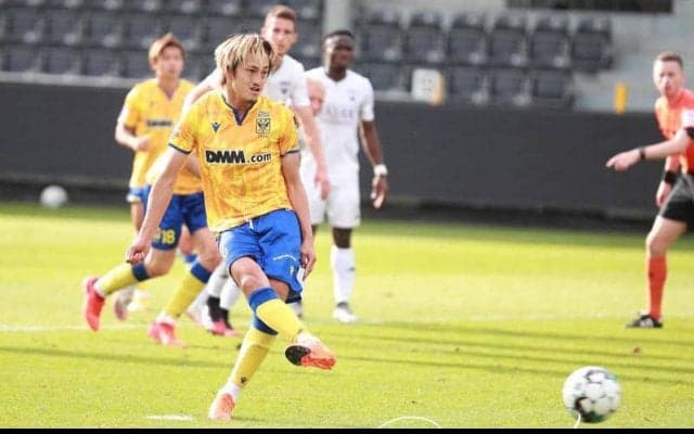 シント＝トロイデンFW鈴木優磨が同点PK弾で今季2点目！ドローには「全然満足できない」《ジュピラー・プロ・リーグ》