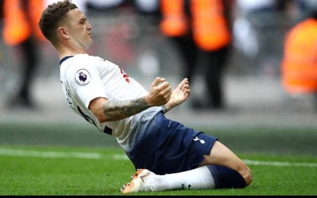 スパーズ時代のトリッピアーがウェンブリーで決めた芸術的FK【ビューティフル・フリーキック】