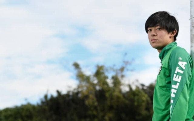 「いつかアンフィールドのピッチに」 東京V・山本理仁が目標にする「5年で世界へ」の道程